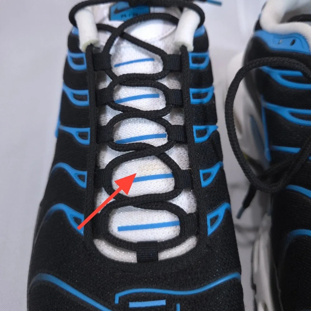 Nike Air Max Plus Laser Mens 10.5 Running Shoes Black Blue TN Air Sneakers Mint